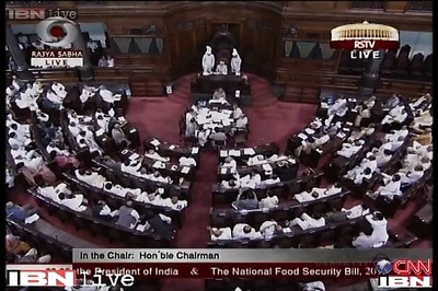 Parliament clears Sonia's pet Food Security Bill, Cong eyes poll gain