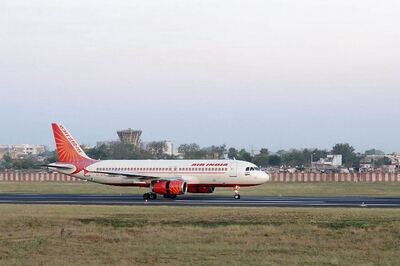 DoT, Aviation Ministry to Chart Out Guidelines for In-Flight Connectivity Next Week