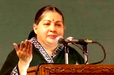 Jaya grants solatium to Thane victims