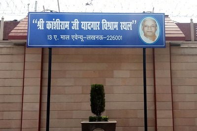 1 Day Left to Deadline, Most UP Ex-CMs Leave Official Bungalows After SC Order