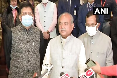 Request Farmer Unions to Send Senior Citizens and Children Back Home, Says Agri Minister Tomar