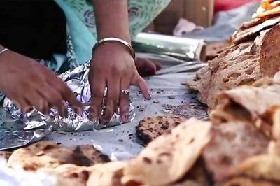 Watch: How Delhi's Gurudwara Bangla Sahib is sending daily 25,000 food packets to quake victims in Nepal