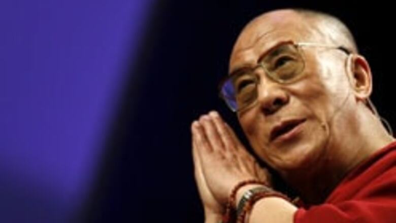 Spare Saddam, says Dalai Lama