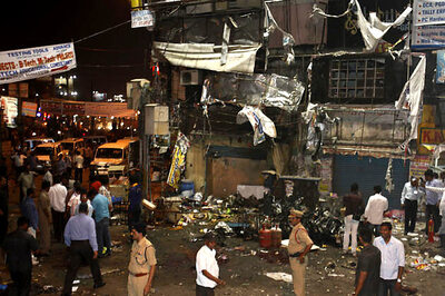 Hyderabad blasts: Shiv Sena, BJP slam government