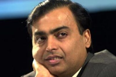 Mukesh Ambani supports Nano project in Singur