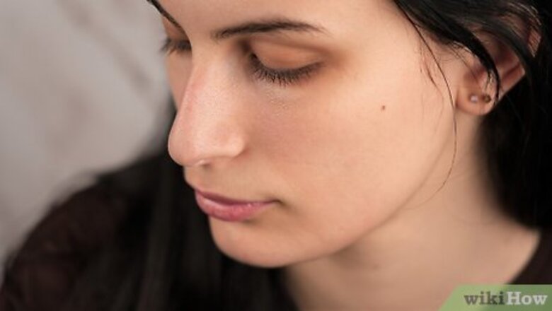 How to Use a Cleansing Balm