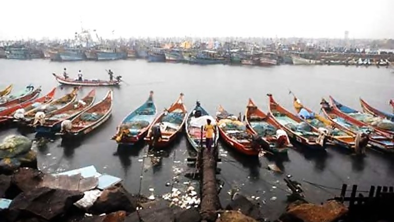 Cyclone Nilam: Rains lash Andhra Pradesh