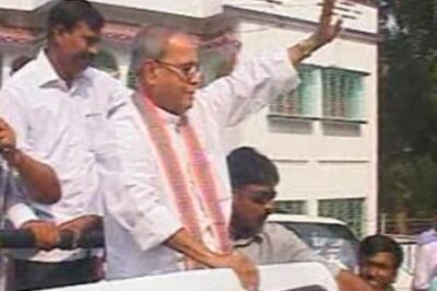 Pranab ropes in ad agency for poll campaign