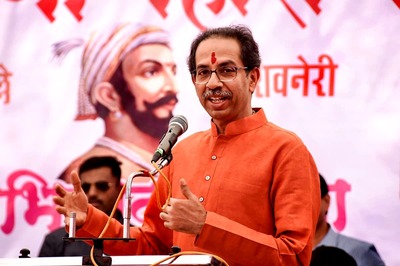 From Vada Pav to Jalebi, Fafda: Shiv Sena Changes Menu to Woo Gujaratis Ahead of Municipal Polls