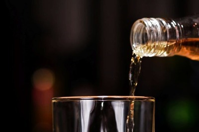 Delhi to Switch Back to Old Liquor Policy from Tomorrow; 300 Vends, 4 Microbreweries, What's in Store