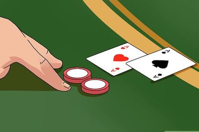How to Know when to Split Pairs in Blackjack