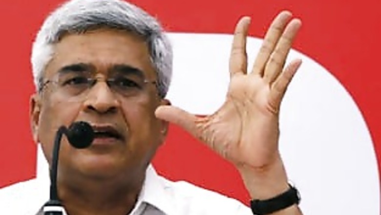 Marxists vs Maoists: Karat battles red terror