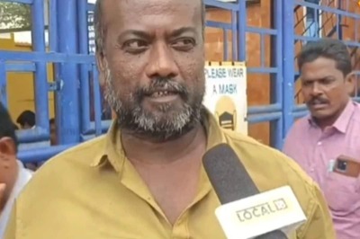 Vadakkupatti Ramasamy Review: Fans Praise Santhanam For His Comic Timing