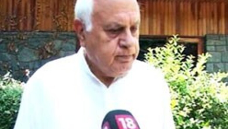 Abdullah files papers for Srinagar seat