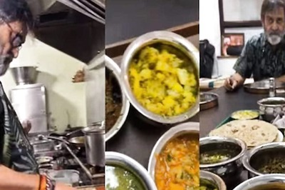 When Mahesh Manjrekar Prepared A Meal For Akash Thosar At His Restaurant