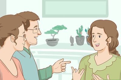 How to Be a Cool Aunt or Uncle Without Alienating Your Niece or Nephew's Parents