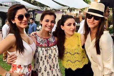 Soha Ali Khan tweets happy pictures from Dia Mirza's Sunday brunch
