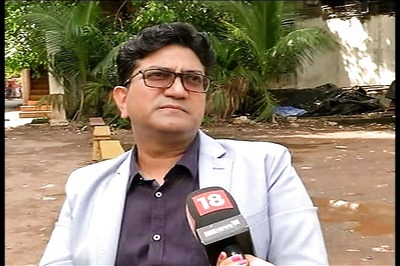 Prasoon Knows Importance of Supporting, Not Destroying Films: R. Balki