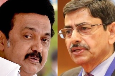 TN CM Rubbishes Ravi's Action; DMK Regime Vows to Put Up A Spirited Fight Against Guv's 'Dismissal' Move