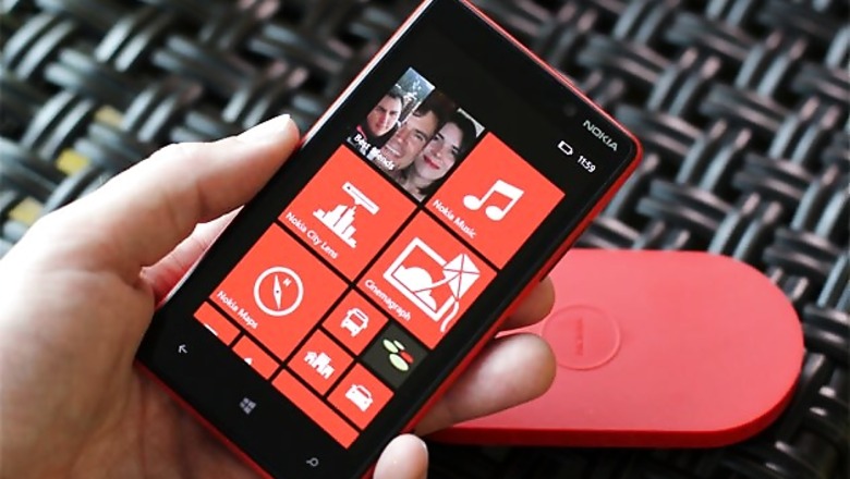 Windows Phone 8 users complain about random reboots, poor battery life