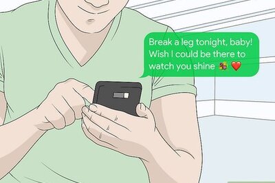 What Does the ???????? Flower Emoji Mean?