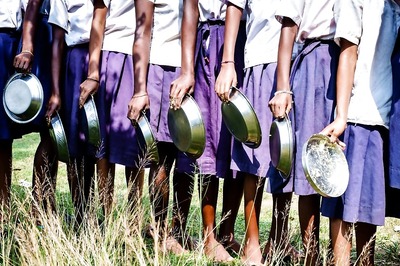 'Agenda Forced on Locals': Activists Ask Telangaga CM to Shun 'Religious Body' Akshay Patra for School Meals