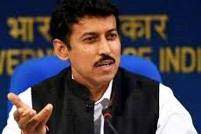 Ready for talks on Gajendra Chauhan's appointment but making FTII strike political a mistake: Rathore