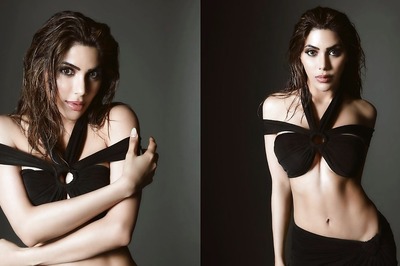 Sexy! Nikki Tamboli Redefines Hotness In Black Low-Waist Skirt and Halter Neck Bralette