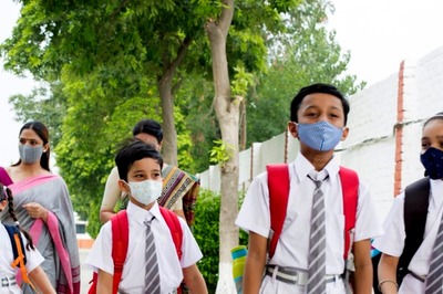 Delhi Govt Asks School Principals to Daily Upload Status of Vaccinated Students on Google Tracker