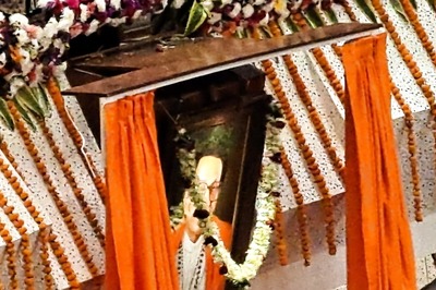 Bal Thackeray's Portrait Unveiled in Maharashtra Vidhan Bhavan; Uddhav Skips Event