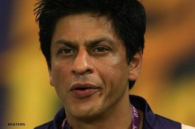 Shiv Sena targets SRK yet again