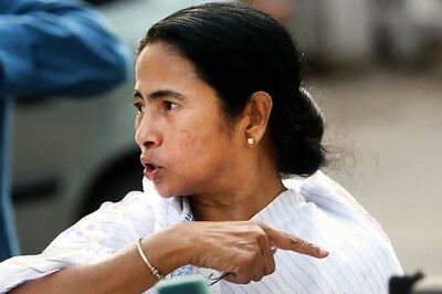Mamata asks partymen to prepare for snap Lok Sabha polls