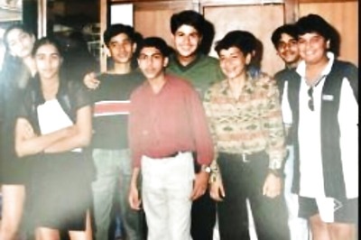 Arjun Kapoor Shares 'Some Serious Throwback' Pic with Cousin Sonam Kapoor