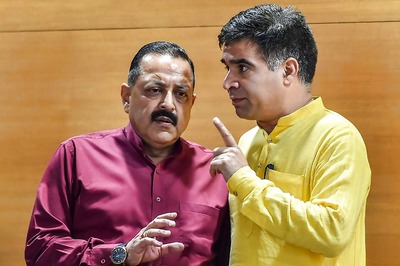 BJP Says NC, PDP & Congress are Deliberately Trying to Create Fear Among People of Kashmir