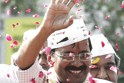 CM Kejriwal Urges PM Modi to 'Unfollow Those Who Abuse Women' Online