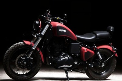 Customised Royal Enfield Classic 350 Gets a Cruiser Makeover: See Pics Here