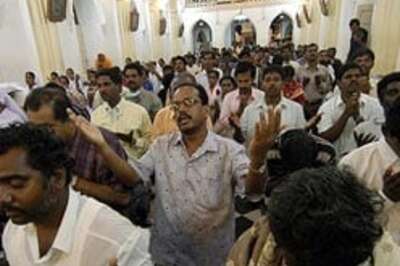 Tsunami rumour panics Easter pilgrims