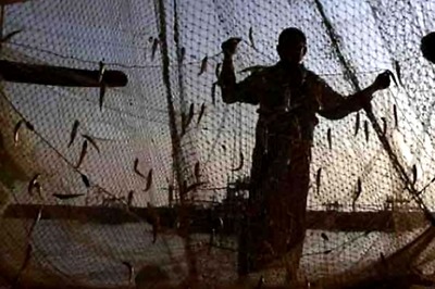 100 Indian Fishermen Return to Gujarat After Being Jailed in Pakistan for Over a Year