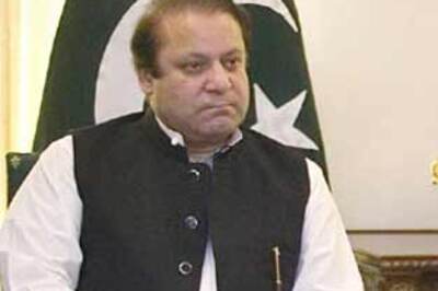 Nawaz holds rally in NWFP, defies Zardari