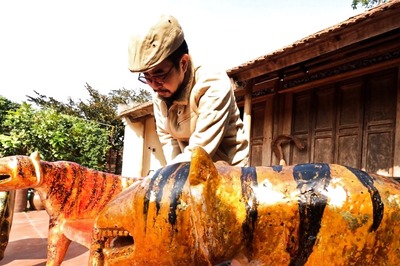 Lunar New Year: Vietnam Artist's Carved Tigers Turn Heads