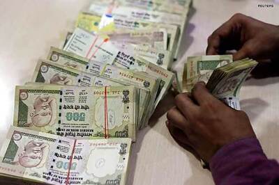 Rupee logs best gain in a month, recovers 27 paise vs US Dollar to 61.22