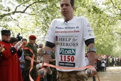 Man who wouldn't walk again finishes marathon