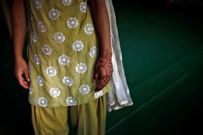 Visas of 90 Pakistani Brides Withheld by China Over Trafficking Fears
