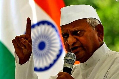 Anna Hazare accuses UPA of betraying nation