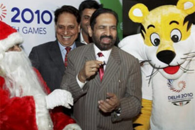 England denies 2010 Games pullout amid terror fears