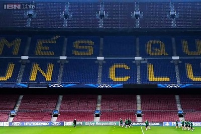 Barcelona to let fans decide on the new Camp Nou