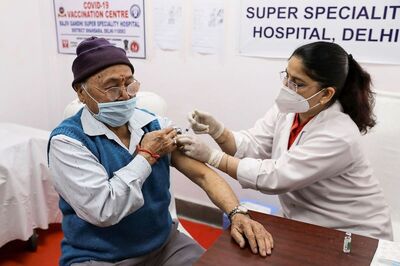 Vaccination Centres in Delhi to Operate Till 9pm from March 22, More Manpower to Be Deployed