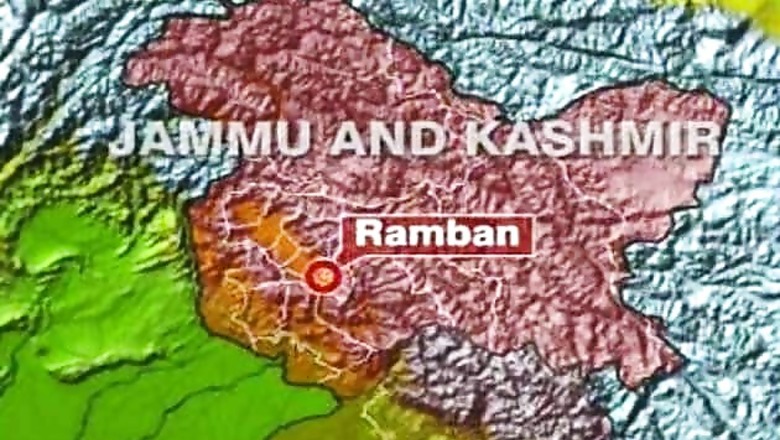 Sixteen Amarnath pilgrims die in a bus accident