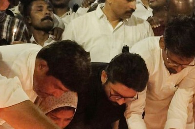 IIT Bombay Student's Death: Dalit MLA Mevani Leads Candle March in Ahmedabad