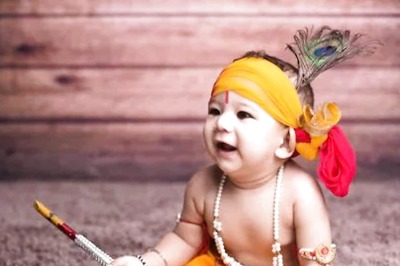 Krishna Janmashtami 2022: Here's How to Dress Up Your Child as Lord Krishna